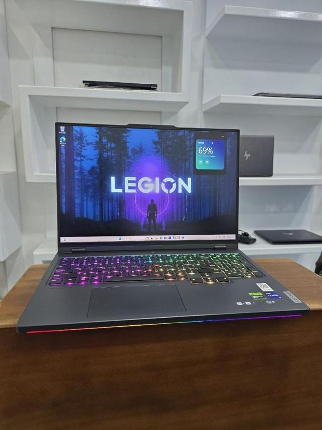 Lenovo Legion pro 7