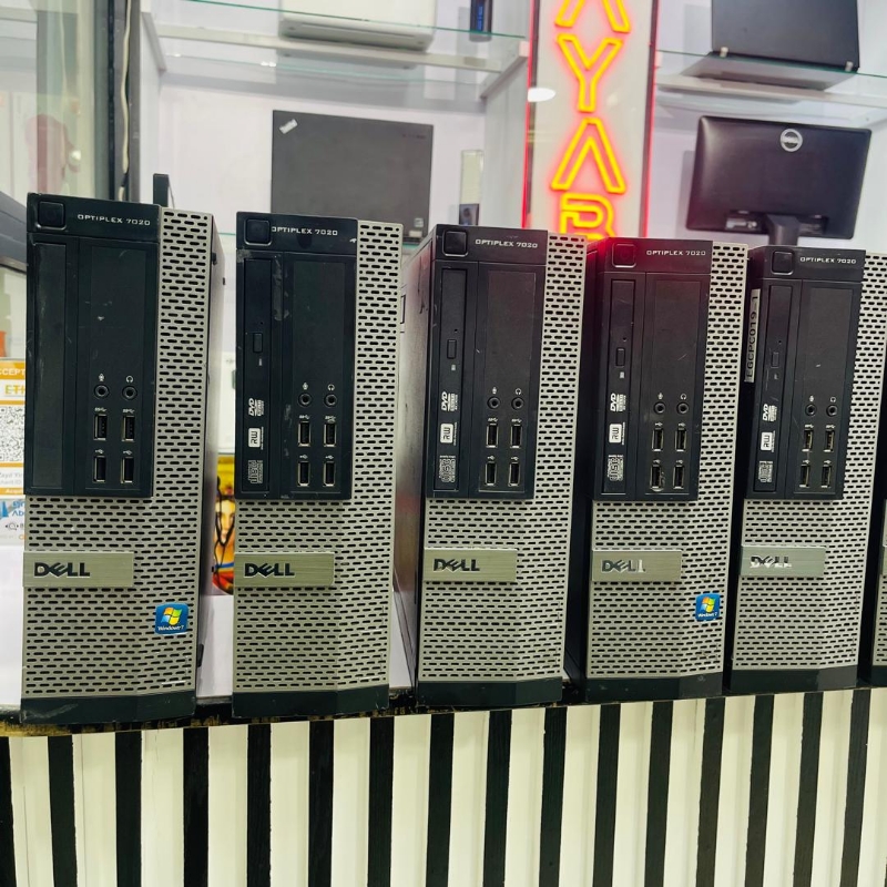 7020 desktop in Bole, Addis Ababa